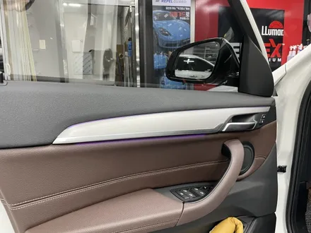 BMW X1 실내 카본 랩핑 [ 강남카크로스 ] [ 광명카크로스 ] / 광명, 안양, 시흥