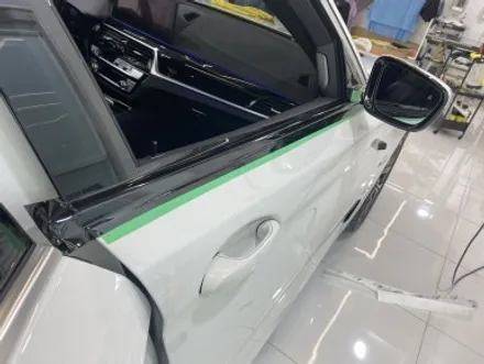 BMW 크롬죽이기 윈도우몰딩 블랙으로! G30 시공사례 / 경기 광명