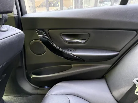 BMW 320D 알파인화이트 카본블랙 실내랩핑으로 분위기 반전! / 경기 광명