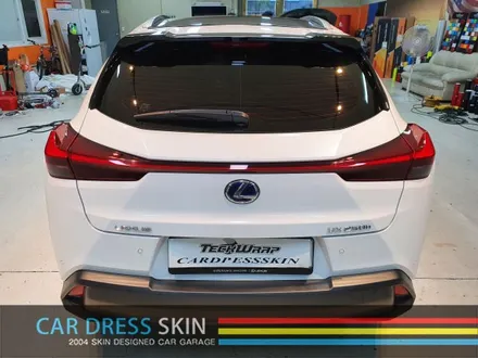 렉서스의 SUV UX250h 극강의 왕펄랩핑 다이아몬드화이트 전체카스킨 / 인천 서구