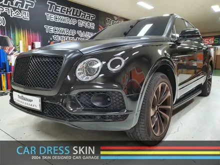 가장 빠른 SUV 벤틀리 벤테이가 사틴블랙+유광블랙 투톤 전체랩핑 / 인천 서구