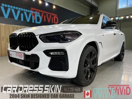 BMW X6(G06) 무광화이트 \'사틴화이트\' 크롬딜리트 전체랩핑 + 라이트필름 / 인천 서구 가좌동