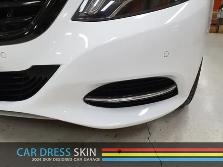 벤츠 S350 순정과 비슷한 화이트 랩핑 \