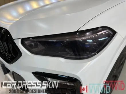 BMW X6(G06) 무광화이트 \'사틴화이트\' 크롬딜리트 전체랩핑 + 라이트필름 / 인천 서구 가좌동