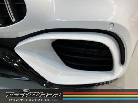 이게 랩핑이라고? 고광택 하이그로시 \'화이트\' 순정 같은 높은 광택도의 화이트랩핑 벤츠 AMG GT63 / 인천 서구
