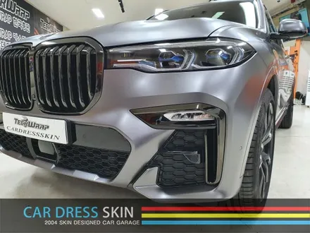 뉴 X7 M50i 한정판 다크 섀도우 에디션에서 3M 사틴다크그레이로 전체랩핑을?! / 인천 서구