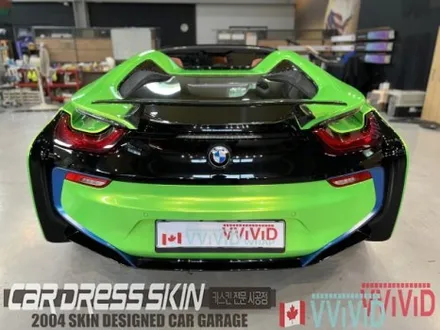 BMW i8 로드스터 형광캔디그린랩핑 \
