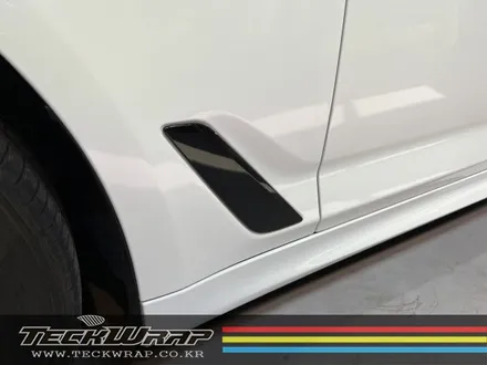 랩핑으로 티 나지 않게 사고 수리까지? BMW 520d G바디 화이트카멜레온 택랩(TeckWrap) 라벤더펄 전체랩핑 / 인천 서구