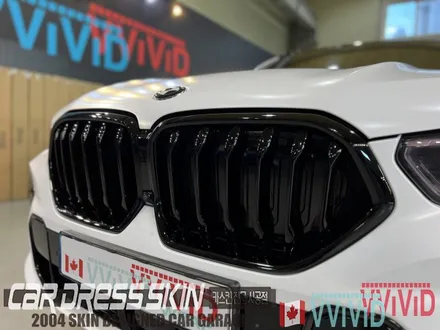 BMW X6(G06) 무광화이트 \'사틴화이트\' 크롬딜리트 전체랩핑 + 라이트필름 / 인천 서구 가좌동