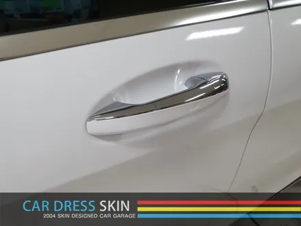 벤츠 S350 순정과 비슷한 화이트 랩핑 \