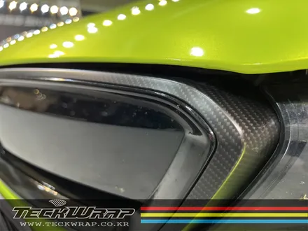 BMW i8 카멜레온 캔디 형광 라임 랩핑 \