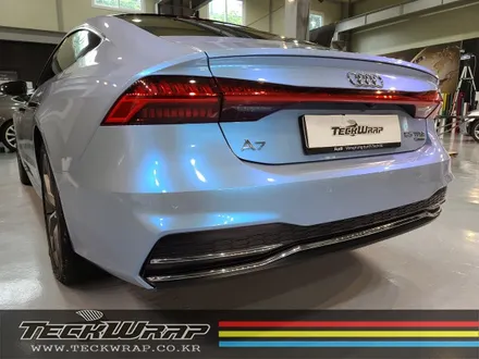 인천카멜레온랩핑 신형 Audi A7 택랩 블루카멜레온 전체랩핑 / 인천 서구