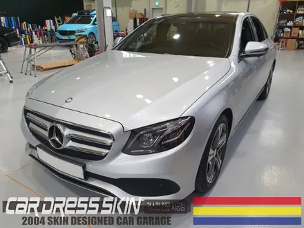 벤츠 E300 유광화이트 순정 느낌의 자동차랩핑 / 인천 서구