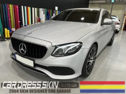 벤츠 E220d 순정 실버 색상을 요즘 대세 \