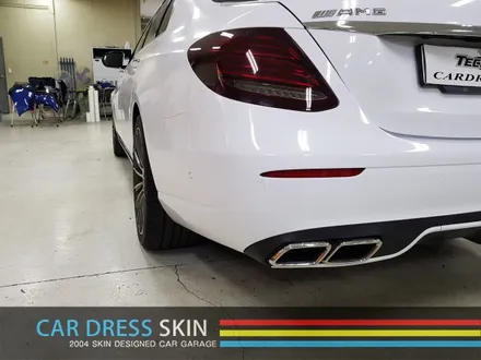 벤츠 E63AMG 블랙▶화이트 인천카스킨 카드레스스킨 / 인천 서구