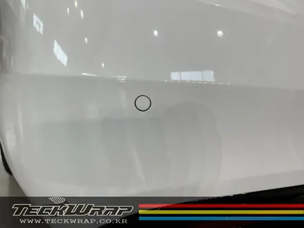 벤츠 S클래스 도장면 같은 높은 광택도의 순정 화이트랩핑 \