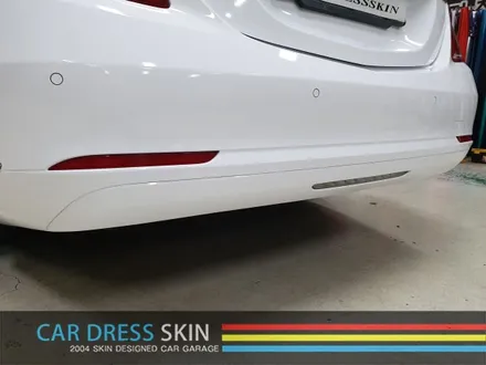 벤츠 S350 순정과 비슷한 화이트 랩핑 \