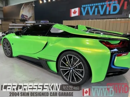 BMW i8 로드스터 형광캔디그린랩핑 \