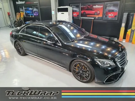 초 고광택 하이그로시 블랙 도장면과 같은 광택도의 랩핑 S63AMG 전체랩핑 / 인천 서구