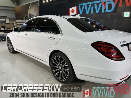 하이그로시 화이트 도장면 같은 광택도의 순정 화이트랩핑 벤츠 S560 유광화이트 전체랩핑 / 인천 서구 가좌동