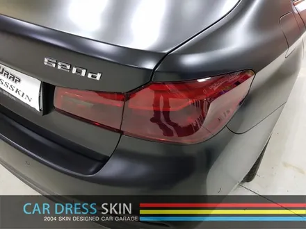 BMW G30 5시리즈 화이트▶사틴블랙 + 실버 포인트 랩핑 / 인천 서구