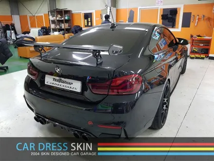 BMW M4 튜닝 무광레드크롬 인천래핑 (택랩) / 인천 서구