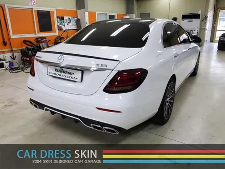 벤츠 E63AMG 블랙▶화이트 인천카스킨 카드레스스킨 / 인천 서구