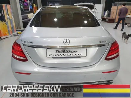 벤츠 E300 유광화이트 순정 느낌의 자동차랩핑 / 인천 서구