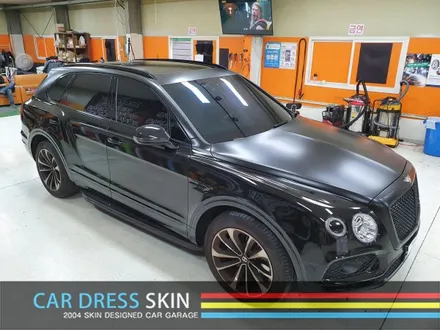 가장 빠른 SUV 벤틀리 벤테이가 사틴블랙+유광블랙 투톤 전체랩핑 / 인천 서구