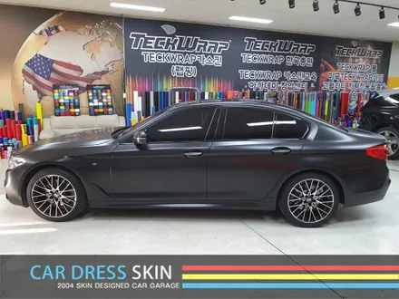 BMW 520d (G30) 사틴블랙 전체랩핑 / 인천 서구