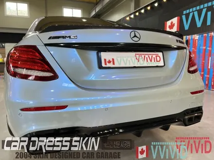 인천랩핑 제거 재시공 \'벤츠 E63AMG\' 다크그레이▶캔디블루카멜레온 / 인천 서구 가좌동