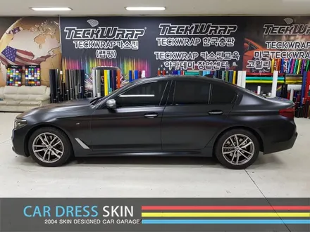 BMW G30 5시리즈 화이트▶사틴블랙 + 실버 포인트 랩핑 / 인천 서구