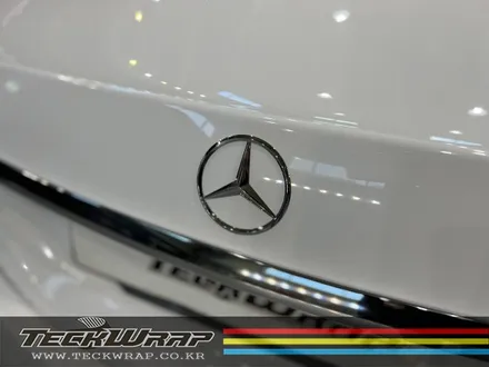 더욱 도장 같은 광택도의 하이그로시 화이트 벤츠 S560 랩핑 / 인천 서구