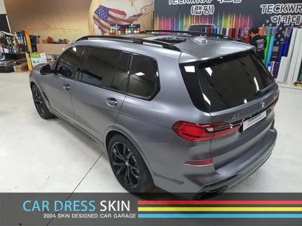 뉴 X7 M50i 한정판 다크 섀도우 에디션에서 3M 사틴다크그레이로 전체랩핑을?! / 인천 서구