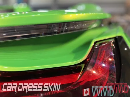 BMW i8 로드스터 형광캔디그린랩핑 \