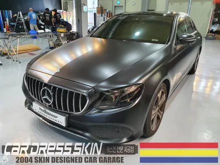 벤츠 E300 실버▶사틴블랙(반무광블랙) 인천 전체카스킨 / 인천 서구