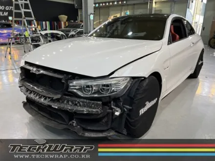 BMW M4 (F82) 무광실버크롬 \