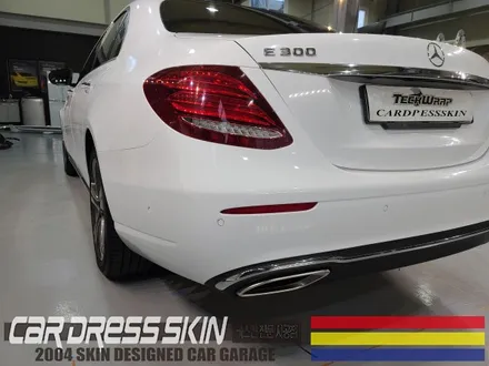 벤츠 E300 유광화이트 순정 느낌의 자동차랩핑 / 인천 서구
