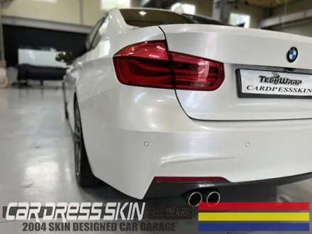 고급스러운 화이트펄 BMW 320d 전체카스킨 / 인천 서구