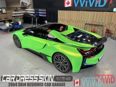 BMW i8 로드스터 형광캔디그린랩핑 \
