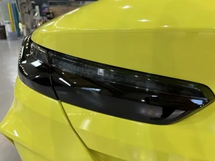 랩핑 재시공? BMW M8 기존 랩핑지 캔디레드를 제거 후 엠블런스옐로우 전체랩핑 재시공 인천 M8랩핑 / 인천 서구 가좌동