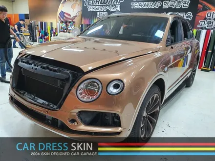 가장 빠른 SUV 벤틀리 벤테이가 사틴블랙+유광블랙 투톤 전체랩핑 / 인천 서구