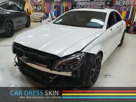 벤츠 W218 CLS63AMG 화이트▶반무광블랙(사틴블랙) 전체랩핑 / 인천 서구