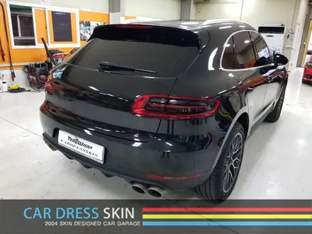 포르쉐 SUV 마칸 3M 유광블랙 전체랩핑 / 인천 서구
