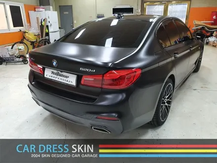 BMW 520d (G30) 사틴블랙 전체랩핑 / 인천 서구