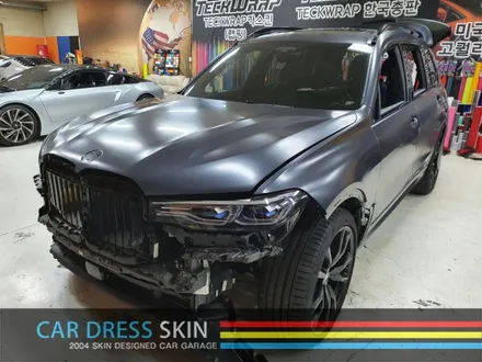 뉴 X7 M50i 한정판 다크 섀도우 에디션에서 3M 사틴다크그레이로 전체랩핑을?! / 인천 서구