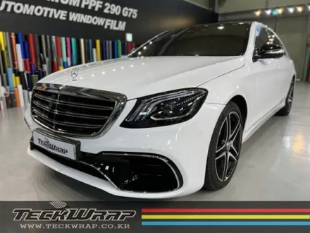 벤츠 S클래스 도장면 같은 높은 광택도의 순정 화이트랩핑 \