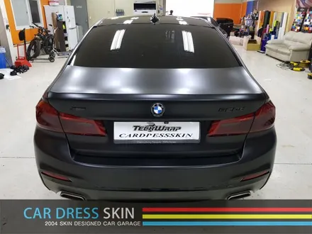 BMW G30 사틴블랙+그릴랩핑+라이트필름+엠블럼도색 풀 패키지 / 인천 서구