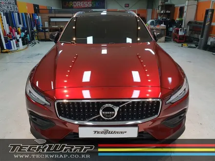 볼보 V60 캔디다크레드크롬 \