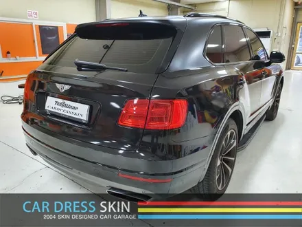 가장 빠른 SUV 벤틀리 벤테이가 사틴블랙+유광블랙 투톤 전체랩핑 / 인천 서구